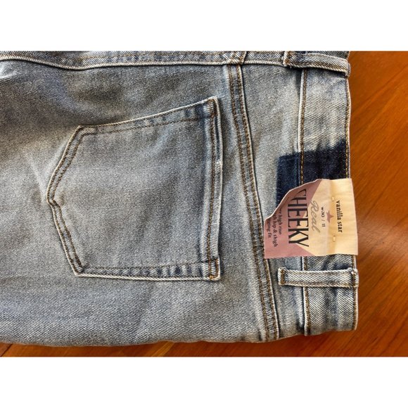 Vanilla Sky Distressed High Rise Straight Leg Ankle Jeans Size 30/11 NWT - Picture 5 of 6